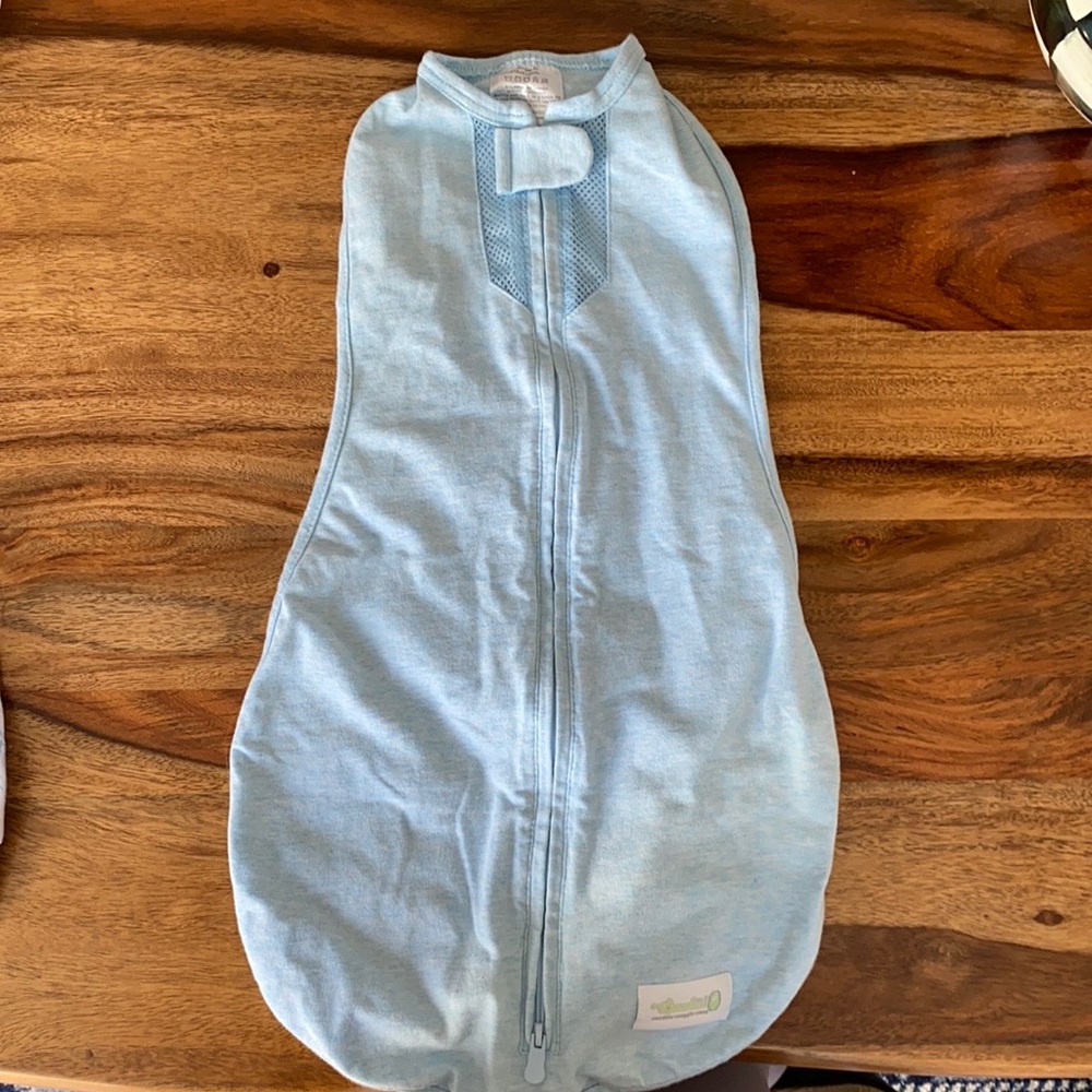 WoombieAir zip Swaddle